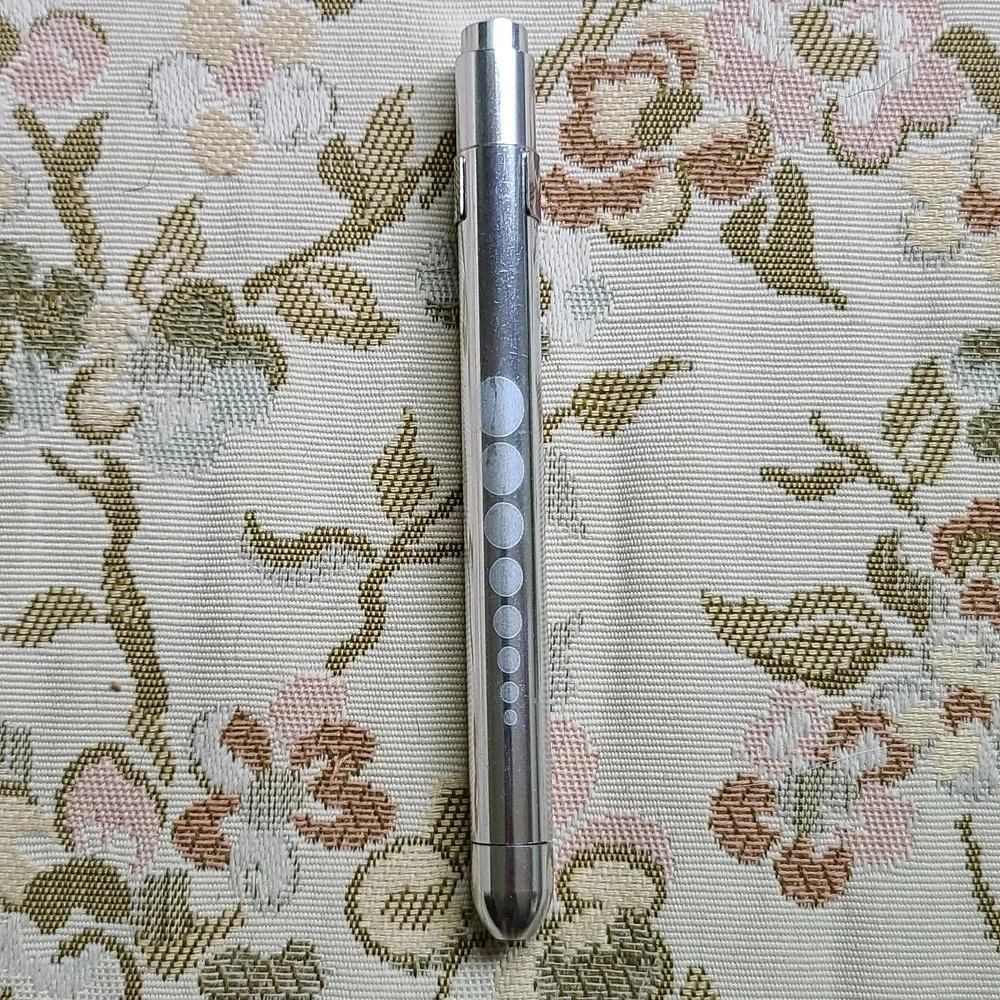 Silver Pen light - Picture 2 of 2